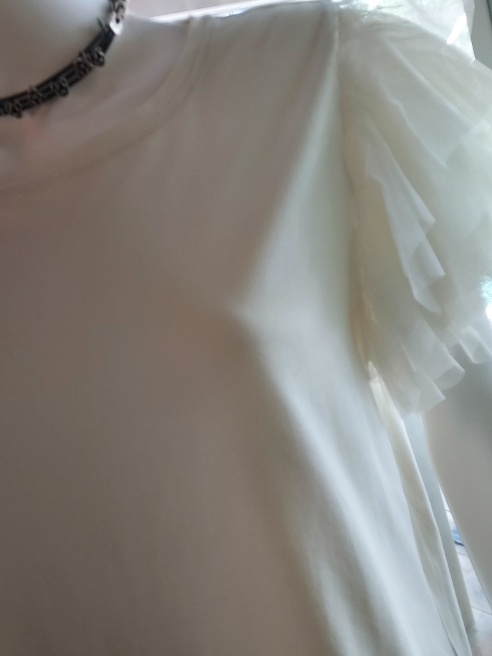 Joie Cream Tulle Sleeve Short Sleeve Tee NWOT. - Picture 2 of 8